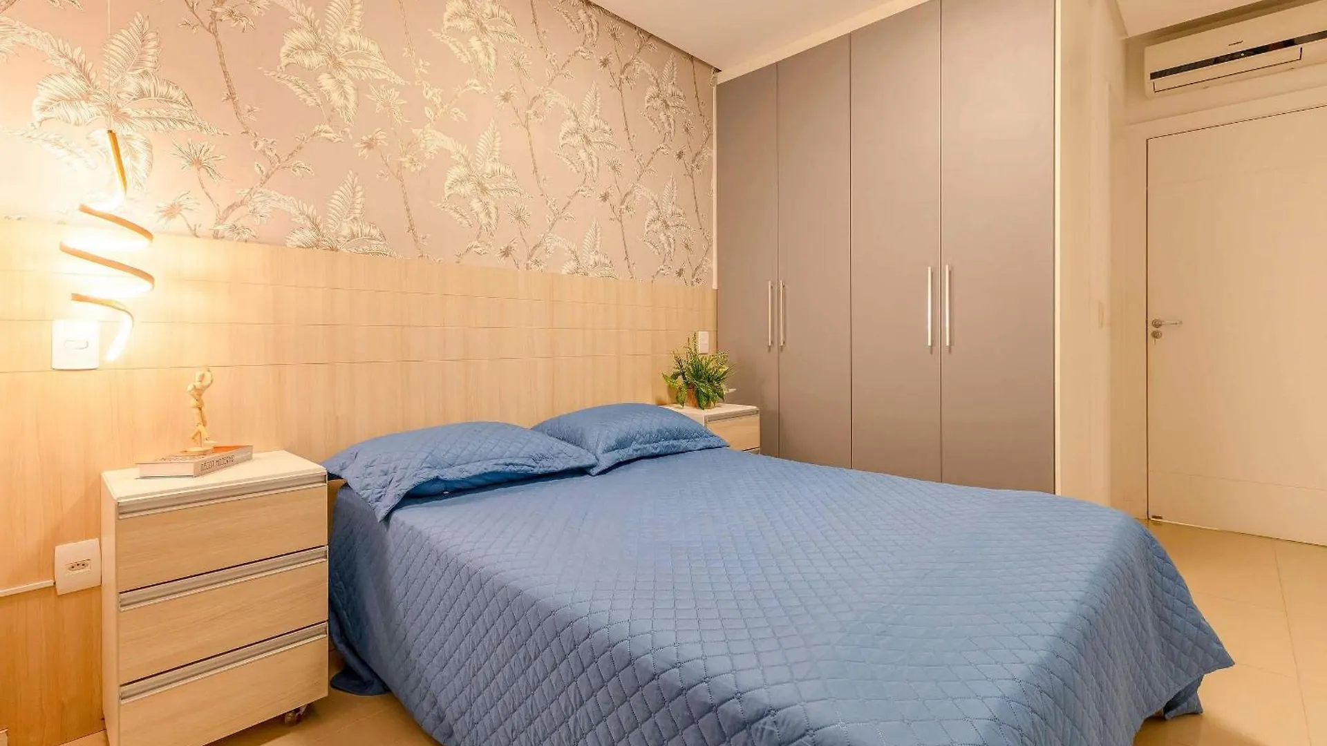 דירה Confortavel Apartamento 70M Da Praia De בומבינאס ברזיל